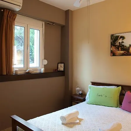 Family Private Summer Homes W. Yards Near Feriehus *