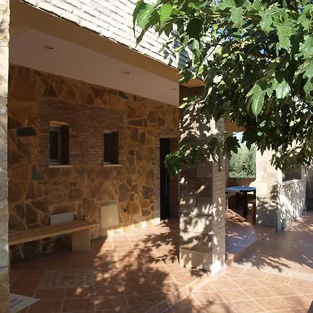 Family Private Summer Homes W. Yards Near