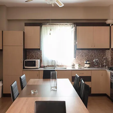Family Private Summer Homes W. Yards Near * Galatás